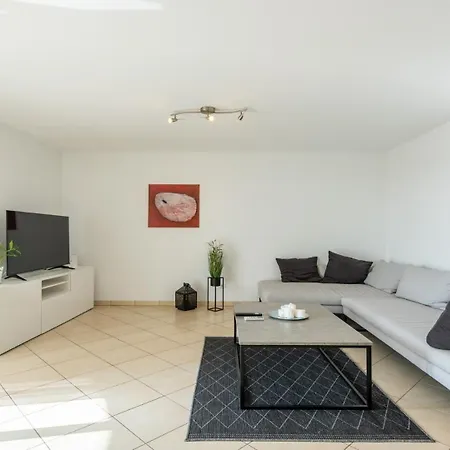 Giulia With Sea View In Novigrad 4*