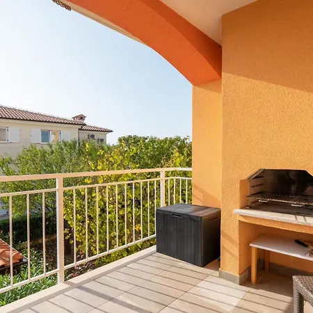 Affittacamere Giulia With Sea View In Novigrad Novigrad Istria