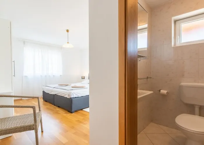 Giulia With Sea View In Novigrad 4*