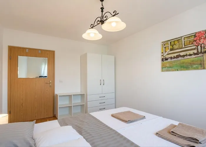 Giulia With Sea View In Novigrad 4* Novigrad Istria